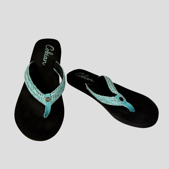 Cobian Women’s Teal Flip Flops Size 5-6 - Picture 1 of 4